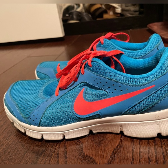 Nike Flex Experience RN 2 Women's Shoes Size 7.5  Blue and Pink Sneaker Running - Picture 3 of 7